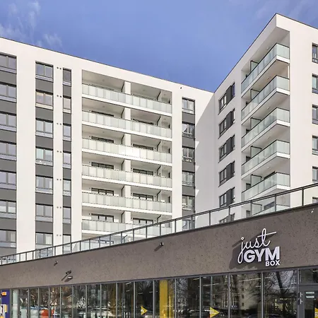 Kuflewska 6 I Metro Trocka I Garaz I By Perfect I Appartement