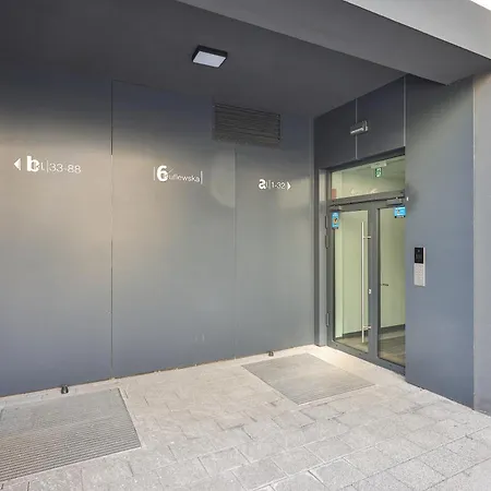 Kuflewska 6 I Metro Trocka I Garaz I By Perfect I * Warschau