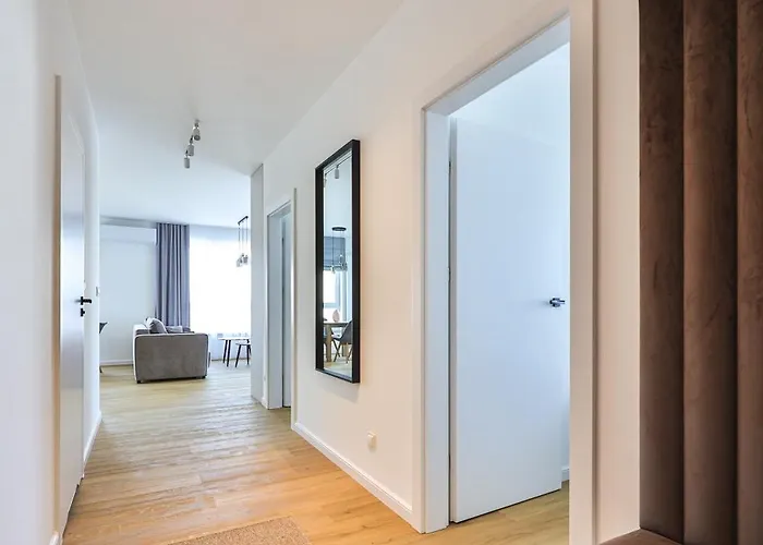 Kuflewska 6 I Metro Trocka I Garaz I By Perfect I * Warschau