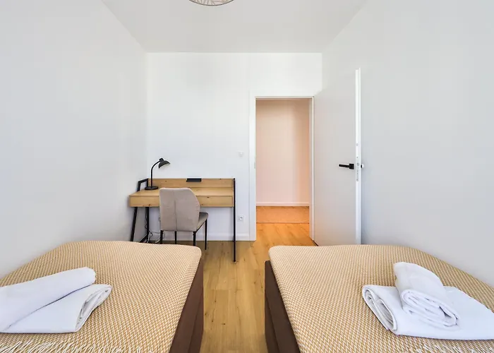 Kuflewska 6 I Metro Trocka I Garaz I By Perfect I *